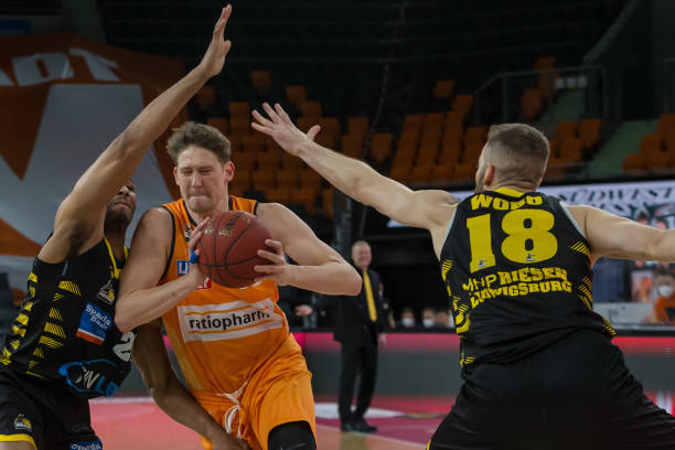 过精准传球 过精准传球