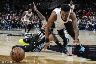 多名球员脱 多名球员脱